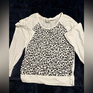 Women’s Victoria’s Secret Pink long sleeve shirt size small